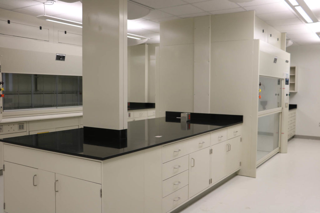 Fixed Steel Laboratory Casework With Epoxy Tops